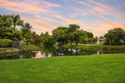 8931 SW 182nd Terrace Palmetto Bay FL 33157