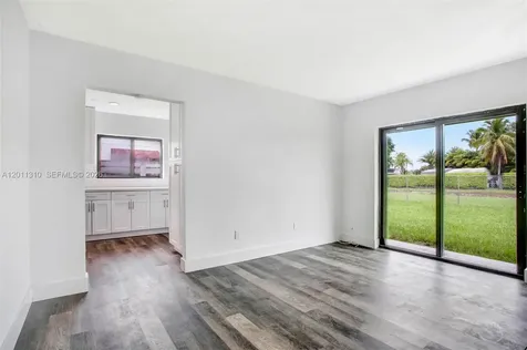8931 SW 182nd Terrace Palmetto Bay FL 33157