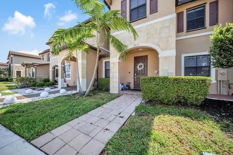10657 W 32nd Lane Hialeah FL 33018