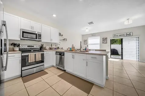 10657 W 32nd Lane Hialeah FL 33018
