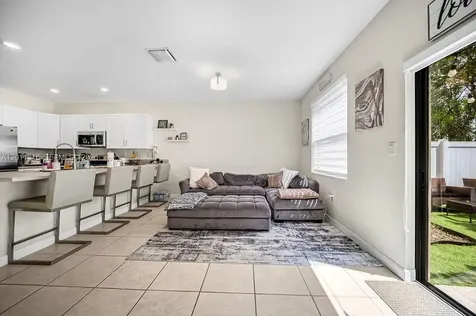 10657 W 32nd Lane Hialeah FL 33018