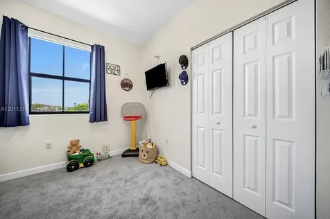 10657 W 32nd Lane Hialeah FL 33018