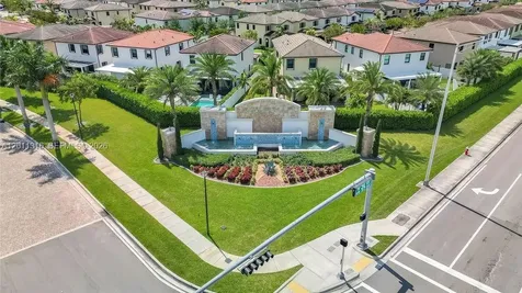 10657 W 32nd Lane Hialeah FL 33018