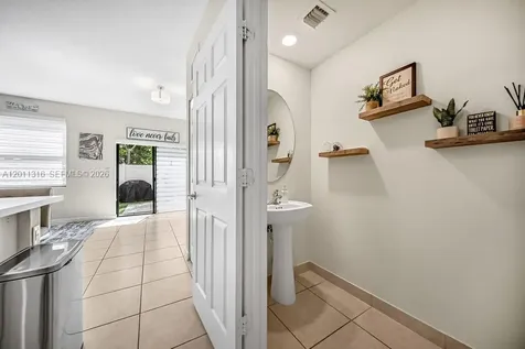 10657 W 32nd Lane Hialeah FL 33018