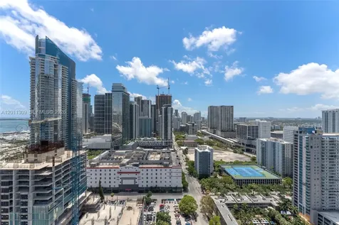20 NE 11 Street Miami FL 33132
