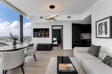 20 NE 11 Street Miami FL 33132