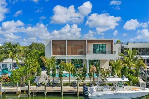 2006 NE 124th Street North Miami FL 33181
