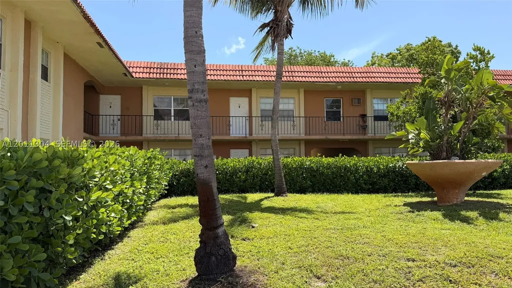 978 SW 10th Drive Pompano Beach FL 33060