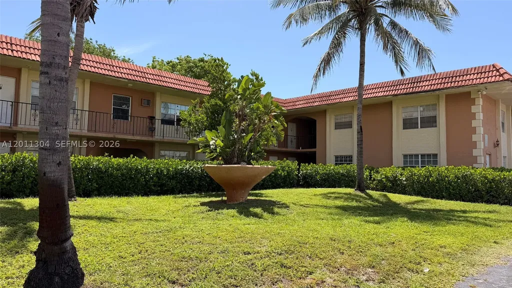 978 SW 10th Drive Pompano Beach FL 33060