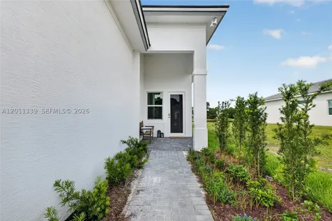 265 SE Via Sangro Port St. Lucie FL 34952