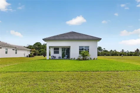 265 SE Via Sangro Port St. Lucie FL 34952
