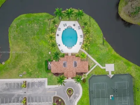 265 SE Via Sangro Port St. Lucie FL 34952