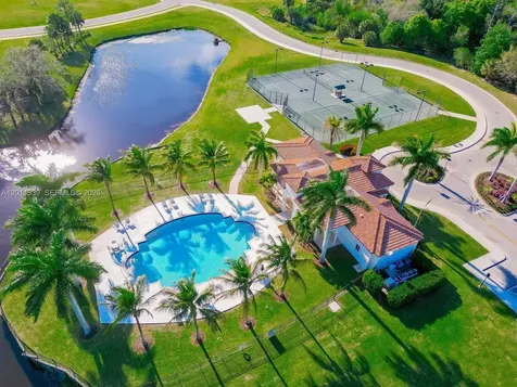 265 SE Via Sangro Port St. Lucie FL 34952