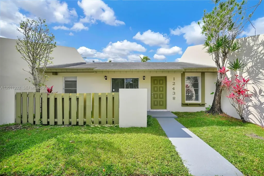12438 SW 115th Terrace Miami FL 33186