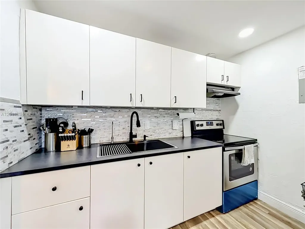 800 NW 17th Terrace Pompano Beach FL 33069