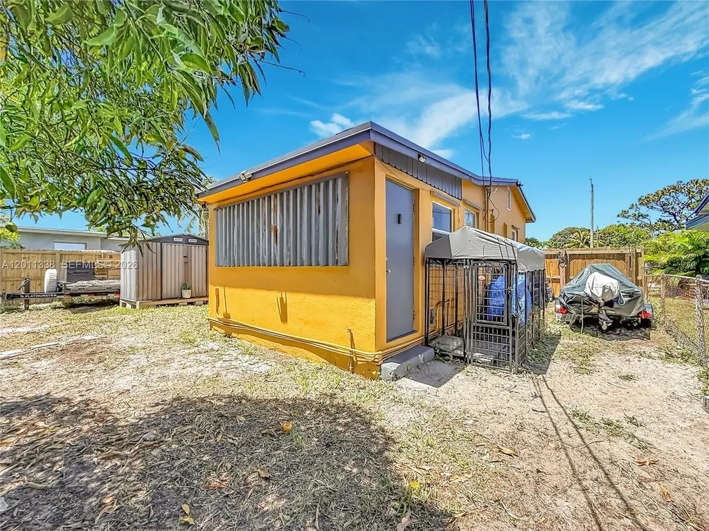 800 NW 17th Terrace Pompano Beach FL 33069