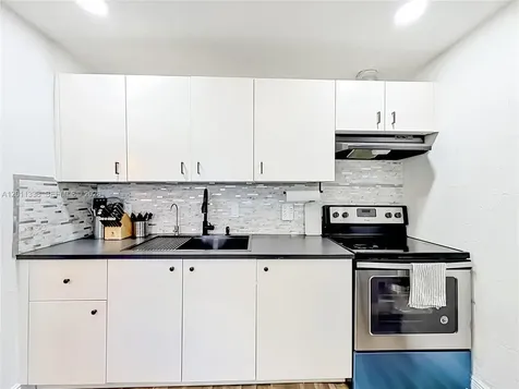 800 NW 17th Terrace Pompano Beach FL 33069