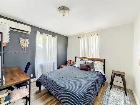 800 NW 17th Terrace Pompano Beach FL 33069