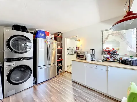 800 NW 17th Terrace Pompano Beach FL 33069