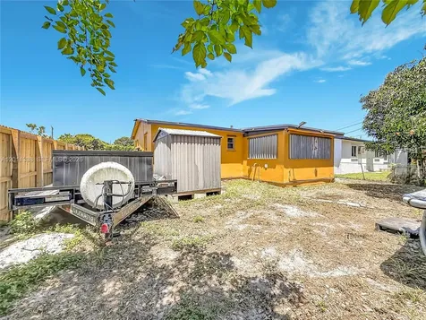 800 NW 17th Terrace Pompano Beach FL 33069