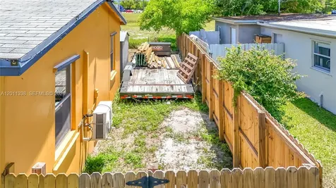800 NW 17th Terrace Pompano Beach FL 33069