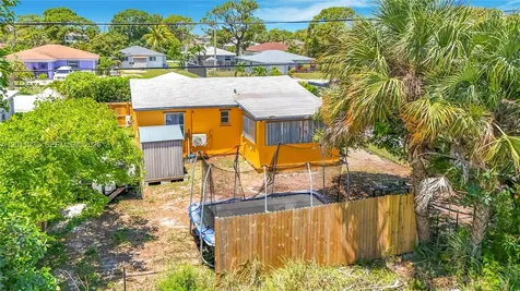 800 NW 17th Terrace Pompano Beach FL 33069