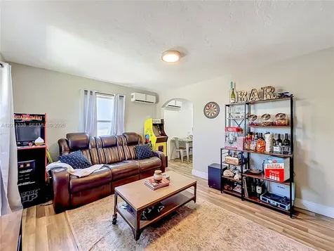800 NW 17th Terrace Pompano Beach FL 33069
