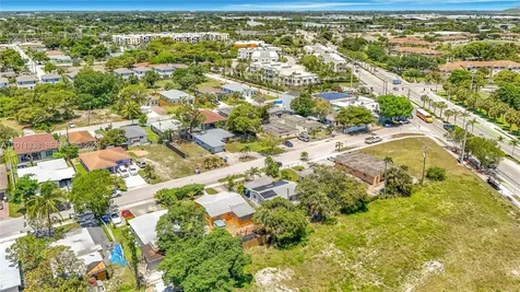 800 NW 17th Terrace Pompano Beach FL 33069