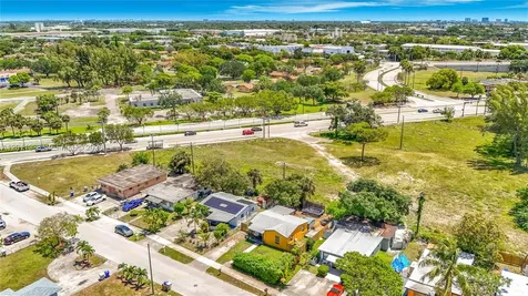 800 NW 17th Terrace Pompano Beach FL 33069