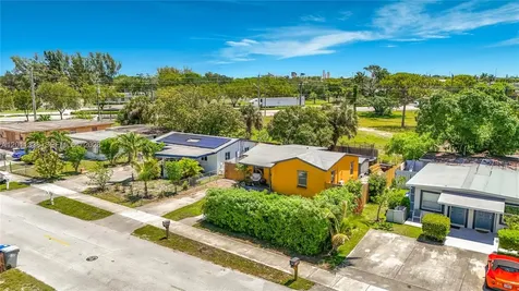 800 NW 17th Terrace Pompano Beach FL 33069