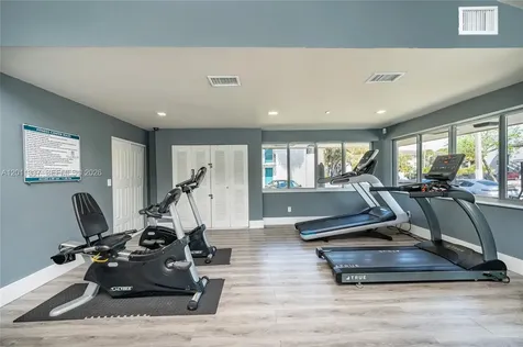 7095 NW 179th Street Hialeah FL 33015