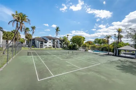 7095 NW 179th Street Hialeah FL 33015