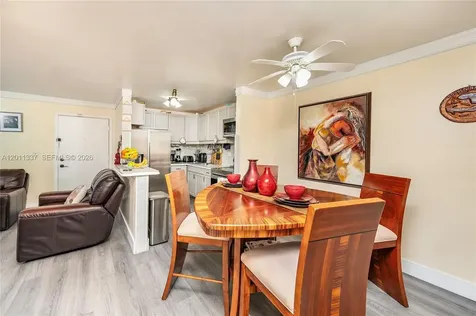 7095 NW 179th Street Hialeah FL 33015