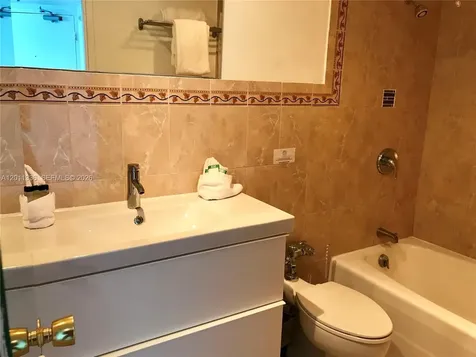 5445 Collins Avenue Miami Beach FL 33140