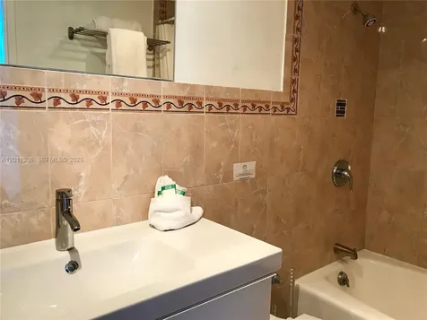 5445 Collins Avenue Miami Beach FL 33140