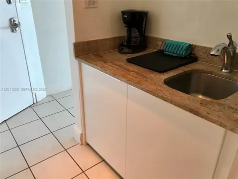 5445 Collins Avenue Miami Beach FL 33140