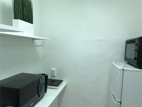 5445 Collins Avenue Miami Beach FL 33140
