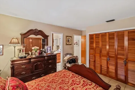 6385 SW 25th Street Miami FL 33155