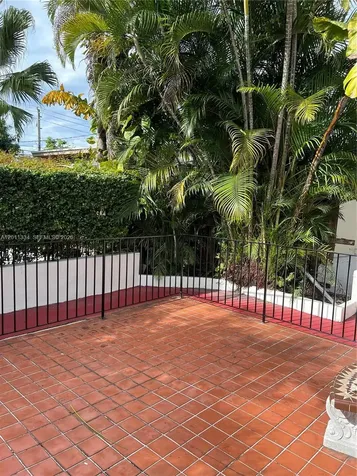 6385 SW 25th Street Miami FL 33155