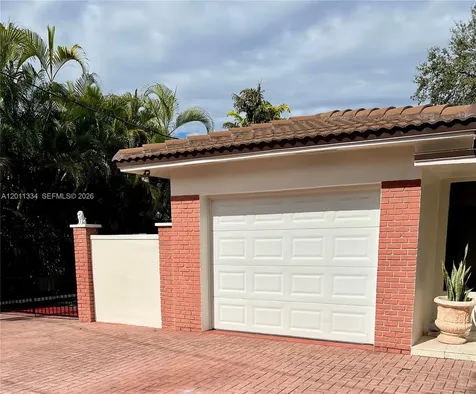 6385 SW 25th Street Miami FL 33155
