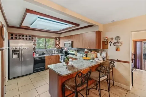 6385 SW 25th Street Miami FL 33155
