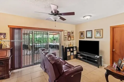 6385 SW 25th Street Miami FL 33155