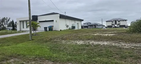 3428 NW 46 Avenue Cape Coral FL 33993
