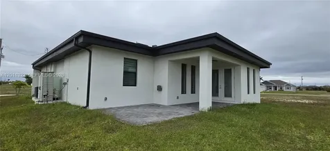 3428 NW 46 Avenue Cape Coral FL 33993
