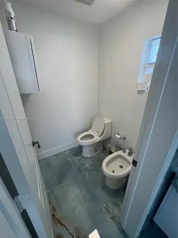 3915 NE 168th Street North Miami Beach FL 33160