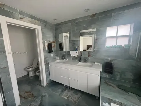 3915 NE 168th Street North Miami Beach FL 33160