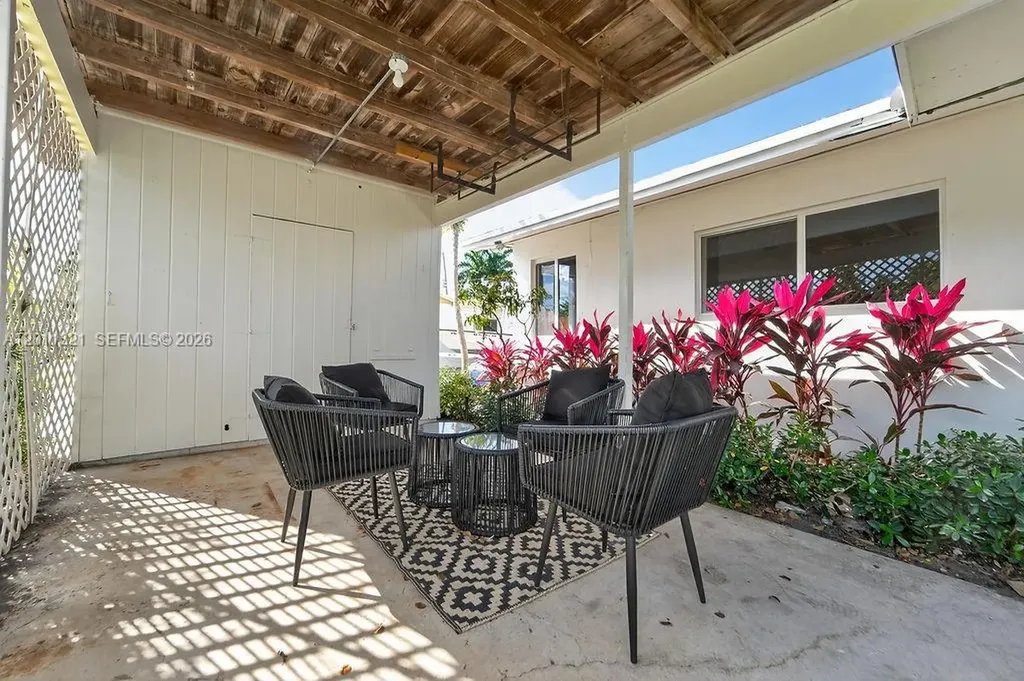 756 Cinnamon Road North Palm Beach FL 33408