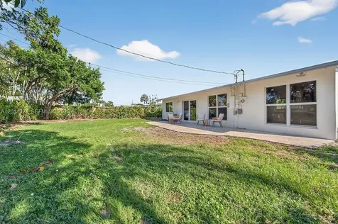 756 Cinnamon Road North Palm Beach FL 33408