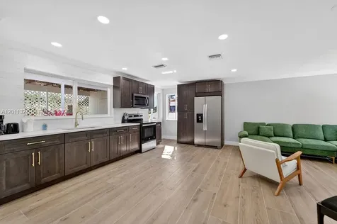 756 Cinnamon Road North Palm Beach FL 33408