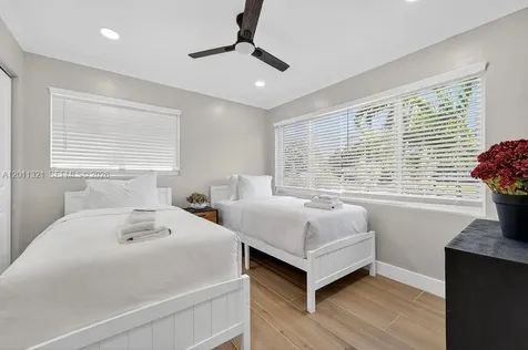 756 Cinnamon Road North Palm Beach FL 33408